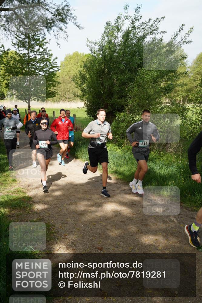 04.05.2025 - 8. Wedeler Halbmarathon Felixshl http://msf.ph/oto/7819281 04.05.2025 10:01:44 Laufen 301, 455, 184, 314 meine-sportfotos.de