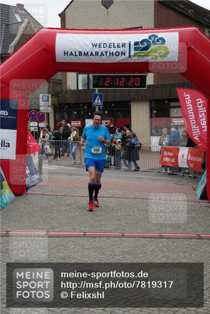 04.05.2025 - 8. Wedeler Halbmarathon Felixshl http://msf.ph/oto/7819317 04.05.2025 12:12:18 Ziel 342 meine-sportfotos.de