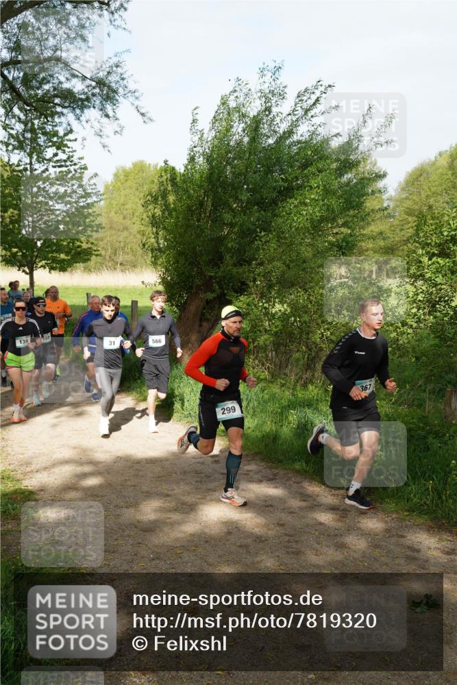 04.05.2025 - 8. Wedeler Halbmarathon Felixshl http://msf.ph/oto/7819320 04.05.2025 10:01:49 Laufen 139, 31, 566, 299, 367 meine-sportfotos.de