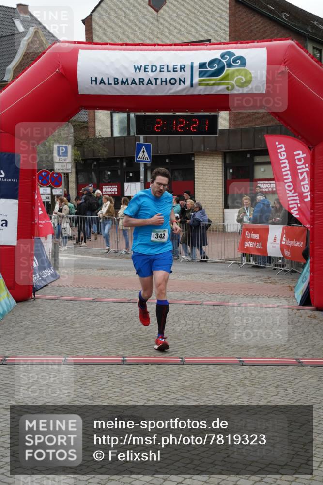 04.05.2025 - 8. Wedeler Halbmarathon Felixshl http://msf.ph/oto/7819323 04.05.2025 12:12:19 Ziel 342 meine-sportfotos.de
