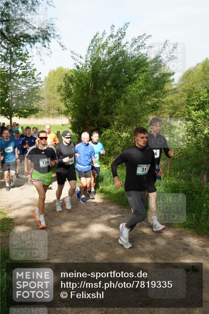 04.05.2025 - 8. Wedeler Halbmarathon Felixshl http://msf.ph/oto/7819335 04.05.2025 10:01:51 Laufen 585, 139, 150, 31, 6 meine-sportfotos.de