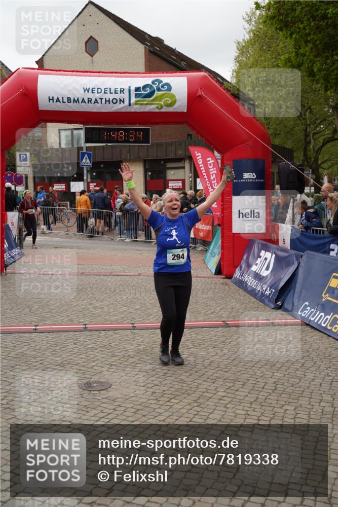 04.05.2025 - 8. Wedeler Halbmarathon Felixshl http://msf.ph/oto/7819338 04.05.2025 11:48:31 Ziel 294, 668 meine-sportfotos.de