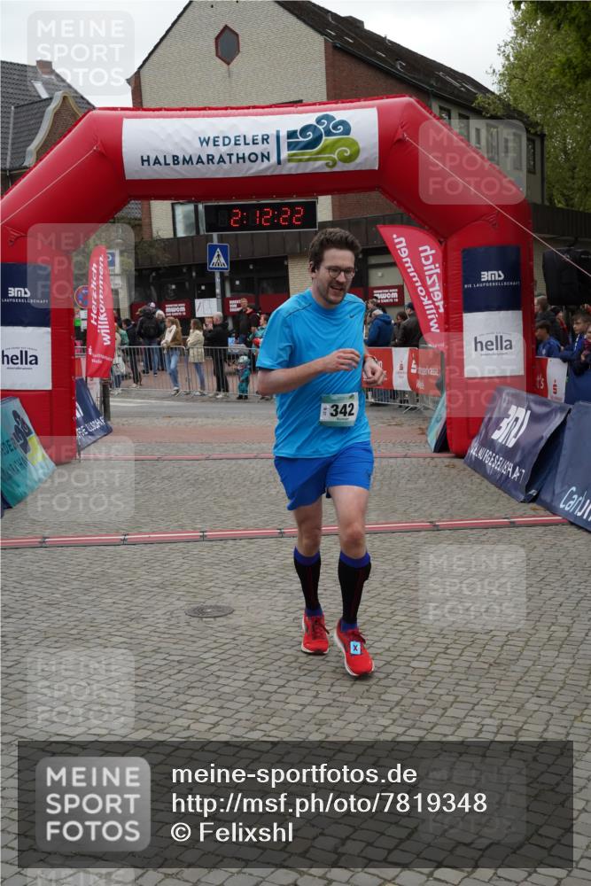04.05.2025 - 8. Wedeler Halbmarathon Felixshl http://msf.ph/oto/7819348 04.05.2025 12:12:20 Ziel 342 meine-sportfotos.de