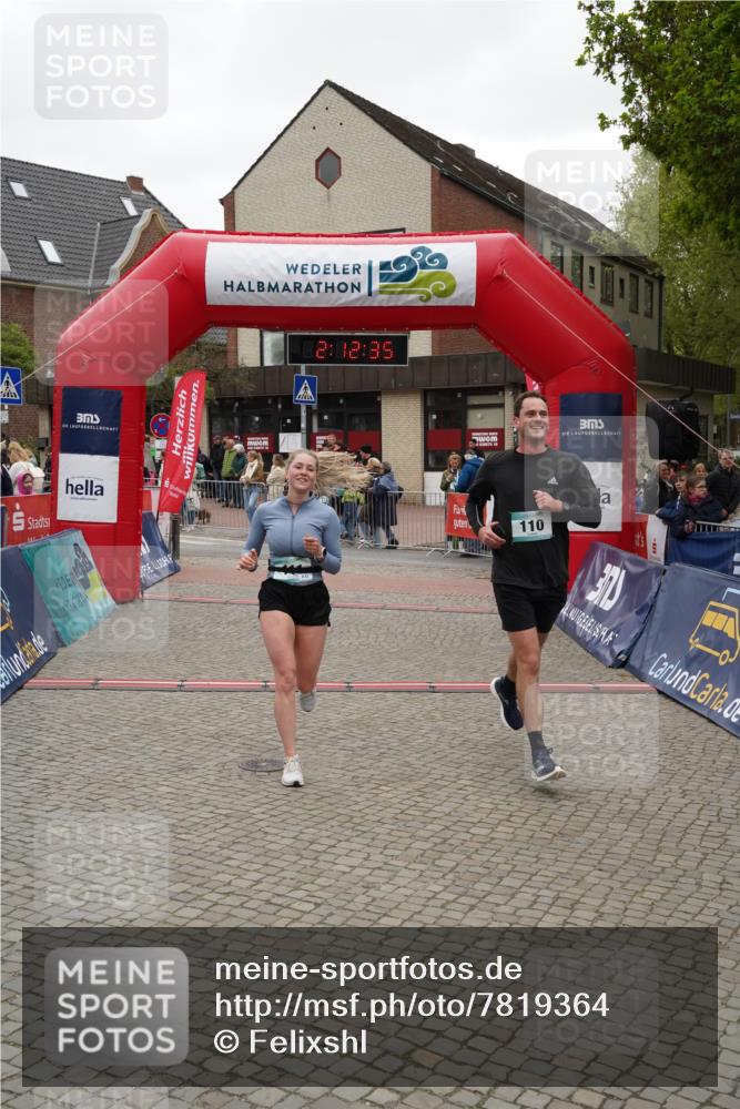 04.05.2025 - 8. Wedeler Halbmarathon Felixshl http://msf.ph/oto/7819364 04.05.2025 12:12:33 Ziel 110, 111 meine-sportfotos.de