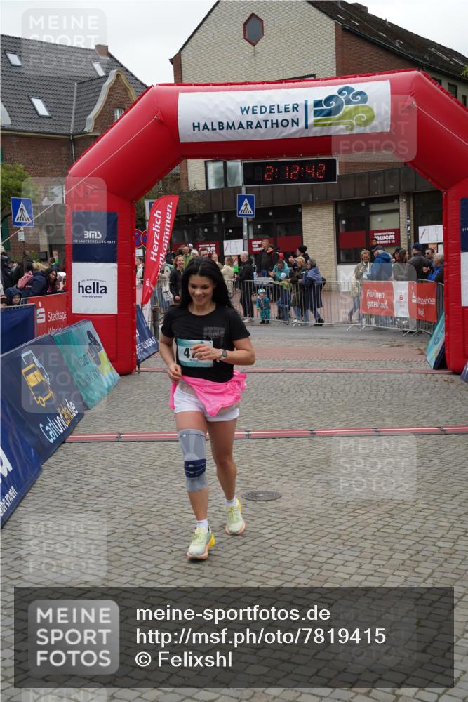 04.05.2025 - 8. Wedeler Halbmarathon Felixshl http://msf.ph/oto/7819415 04.05.2025 12:12:40 Ziel 183, 205, 477 meine-sportfotos.de