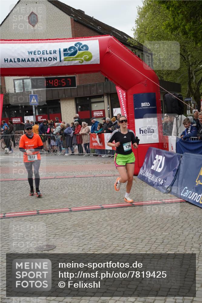 04.05.2025 - 8. Wedeler Halbmarathon Felixshl http://msf.ph/oto/7819425 04.05.2025 11:48:55 Ziel 139, 710, 912 meine-sportfotos.de