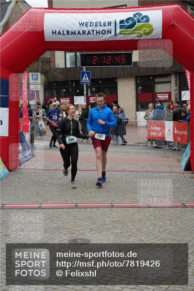 04.05.2025 - 8. Wedeler Halbmarathon Felixshl http://msf.ph/oto/7819426 04.05.2025 12:12:43 Ziel 183, 205, 223, 261, 477 meine-sportfotos.de