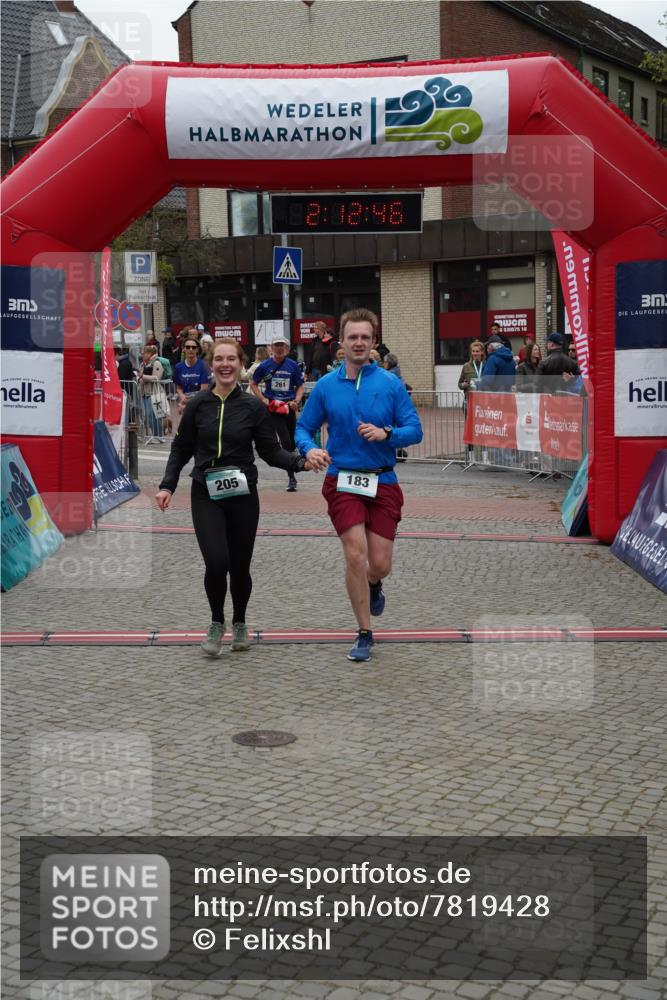 04.05.2025 - 8. Wedeler Halbmarathon Felixshl http://msf.ph/oto/7819428 04.05.2025 12:12:44 Ziel 183, 205, 223, 261, 477 meine-sportfotos.de