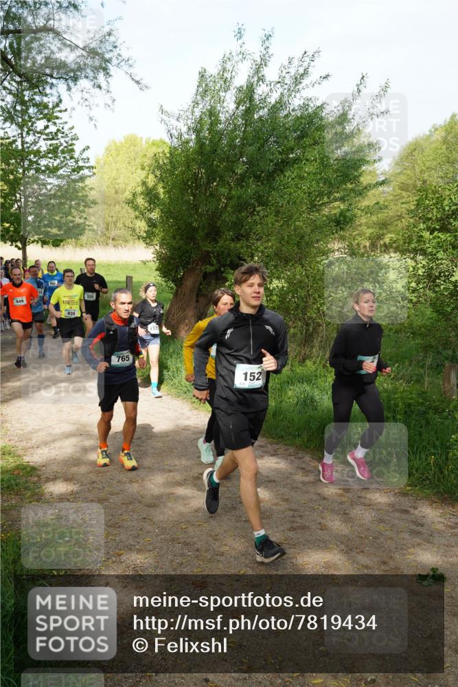 04.05.2025 - 8. Wedeler Halbmarathon Felixshl http://msf.ph/oto/7819434 04.05.2025 10:02:00 Laufen 115, 949, 325, 935, 765, 152 meine-sportfotos.de