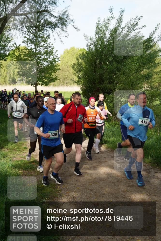 04.05.2025 - 8. Wedeler Halbmarathon Felixshl http://msf.ph/oto/7819446 04.05.2025 10:02:04 Laufen 1128, 320, 710, 415 meine-sportfotos.de