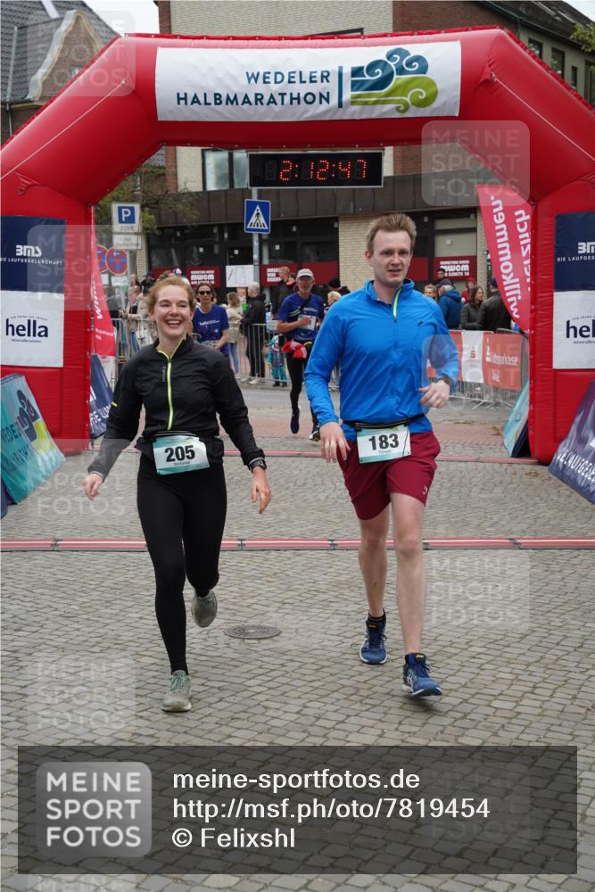 04.05.2025 - 8. Wedeler Halbmarathon Felixshl http://msf.ph/oto/7819454 04.05.2025 12:12:45 Ziel 183, 205, 223, 261 meine-sportfotos.de
