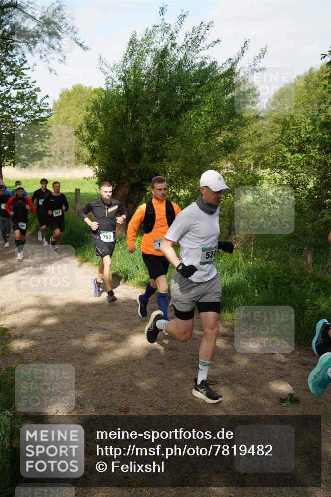 04.05.2025 - 8. Wedeler Halbmarathon Felixshl http://msf.ph/oto/7819482 04.05.2025 10:01:47 Laufen 367, 753, 524 meine-sportfotos.de