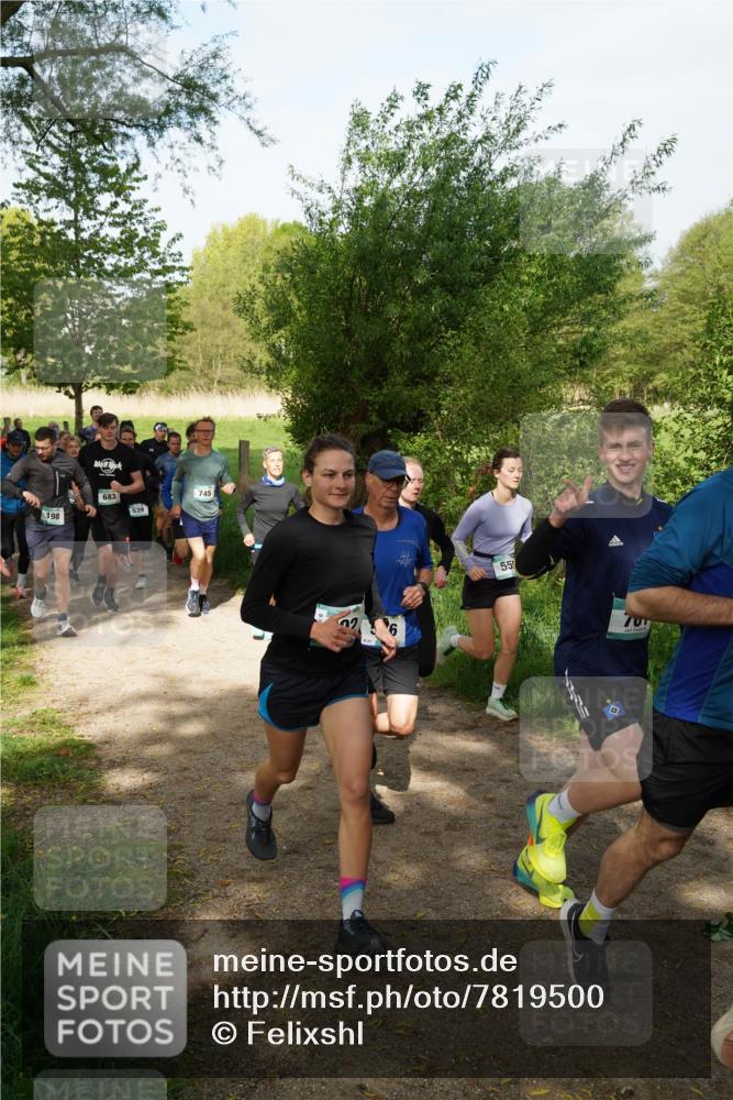 04.05.2025 - 8. Wedeler Halbmarathon Felixshl http://msf.ph/oto/7819500 04.05.2025 10:01:53 Laufen 198, 683, 539, 745, 55 meine-sportfotos.de