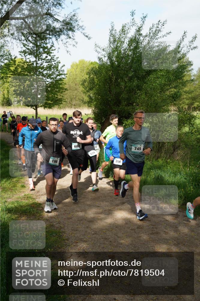 04.05.2025 - 8. Wedeler Halbmarathon Felixshl http://msf.ph/oto/7819504 04.05.2025 10:01:55 Laufen 198, 683, 539, 39, 264, 745 meine-sportfotos.de
