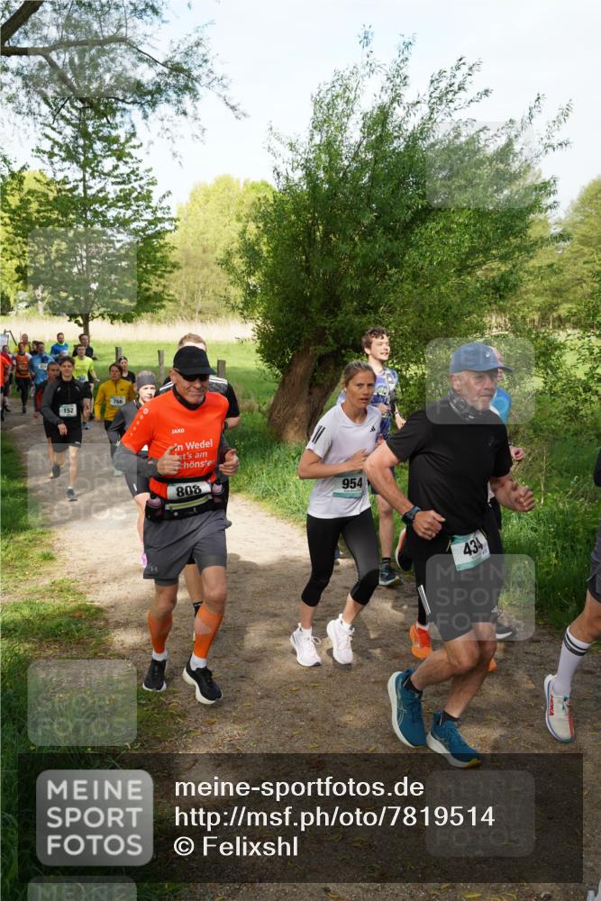 04.05.2025 - 8. Wedeler Halbmarathon Felixshl http://msf.ph/oto/7819514 04.05.2025 10:01:57 Laufen 152, 766, 808, 954, 434 meine-sportfotos.de