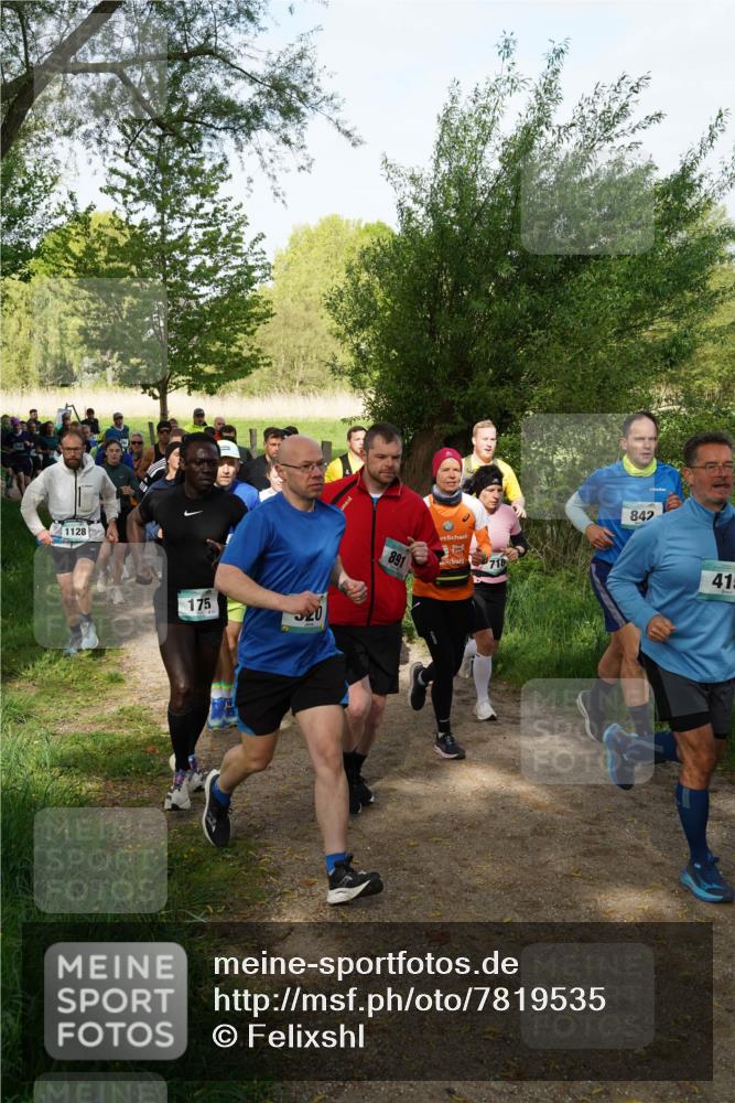 04.05.2025 - 8. Wedeler Halbmarathon Felixshl http://msf.ph/oto/7819535 04.05.2025 10:02:04 Laufen 1128, 175, 20, 891, 842, 41 meine-sportfotos.de