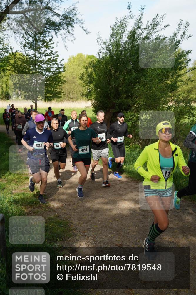 04.05.2025 - 8. Wedeler Halbmarathon Felixshl http://msf.ph/oto/7819548 04.05.2025 10:02:11 Laufen 120, 258, 47, 428, 40, 54, 11 meine-sportfotos.de