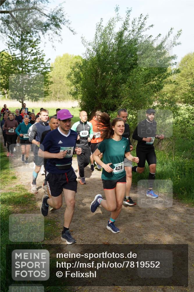 04.05.2025 - 8. Wedeler Halbmarathon Felixshl http://msf.ph/oto/7819552 04.05.2025 10:02:11 Laufen 120, 725, 58, 432, 293, 428, 4 meine-sportfotos.de