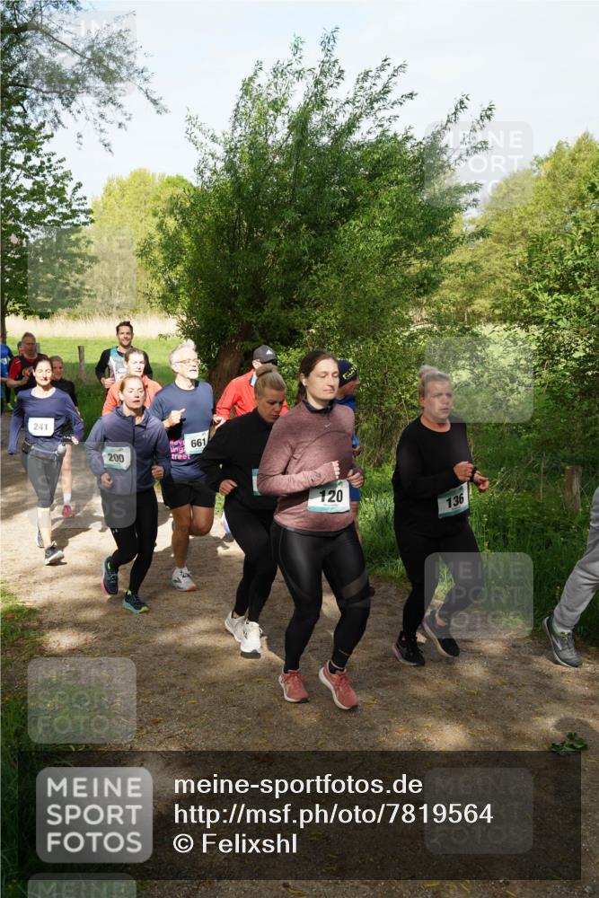 04.05.2025 - 8. Wedeler Halbmarathon Felixshl http://msf.ph/oto/7819564 04.05.2025 10:02:15 Laufen 241, 200, 661, 120, 136 meine-sportfotos.de