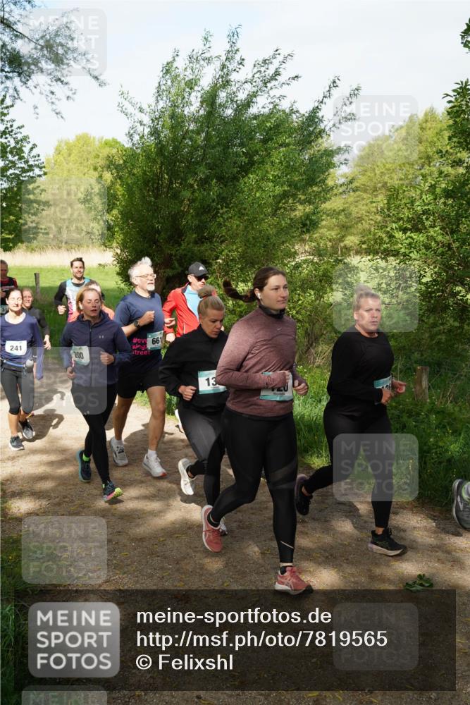 04.05.2025 - 8. Wedeler Halbmarathon Felixshl http://msf.ph/oto/7819565 04.05.2025 10:02:15 Laufen 241, 200, 661, 13 meine-sportfotos.de