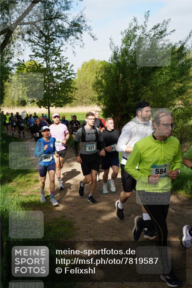 04.05.2025 - 8. Wedeler Halbmarathon Felixshl http://msf.ph/oto/7819587 04.05.2025 10:02:22 Laufen 355, 290, 577, 83, 584 meine-sportfotos.de
