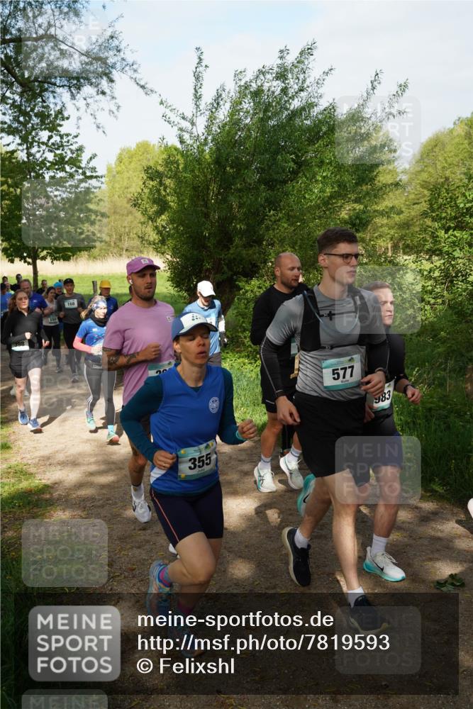 04.05.2025 - 8. Wedeler Halbmarathon Felixshl http://msf.ph/oto/7819593 04.05.2025 10:02:23 Laufen 398, 114, 168, 20, 577, 983, 355 meine-sportfotos.de
