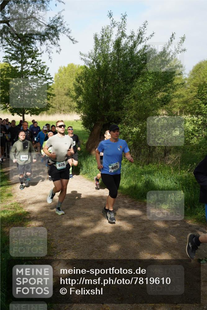 04.05.2025 - 8. Wedeler Halbmarathon Felixshl http://msf.ph/oto/7819610 04.05.2025 10:02:28 Laufen 849, 629, 605 meine-sportfotos.de
