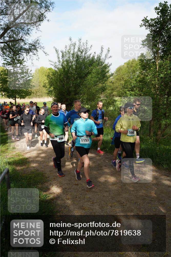 04.05.2025 - 8. Wedeler Halbmarathon Felixshl http://msf.ph/oto/7819638 04.05.2025 10:02:36 Laufen 573, 720, 896, 1153, 71, 580 meine-sportfotos.de