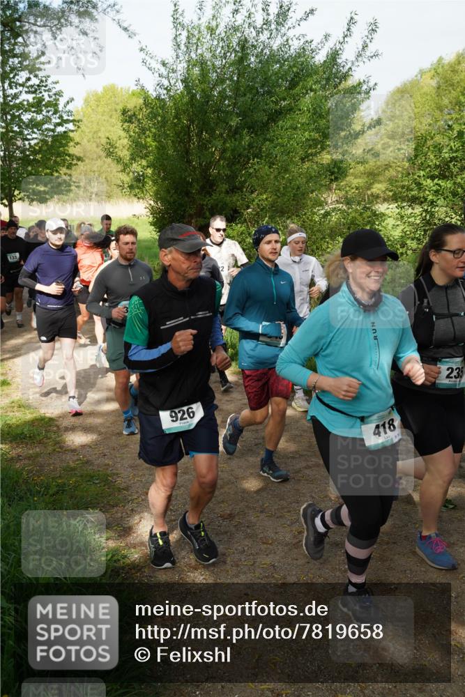 04.05.2025 - 8. Wedeler Halbmarathon Felixshl http://msf.ph/oto/7819658 04.05.2025 10:02:46 Laufen 133, 926, 418, 235 meine-sportfotos.de