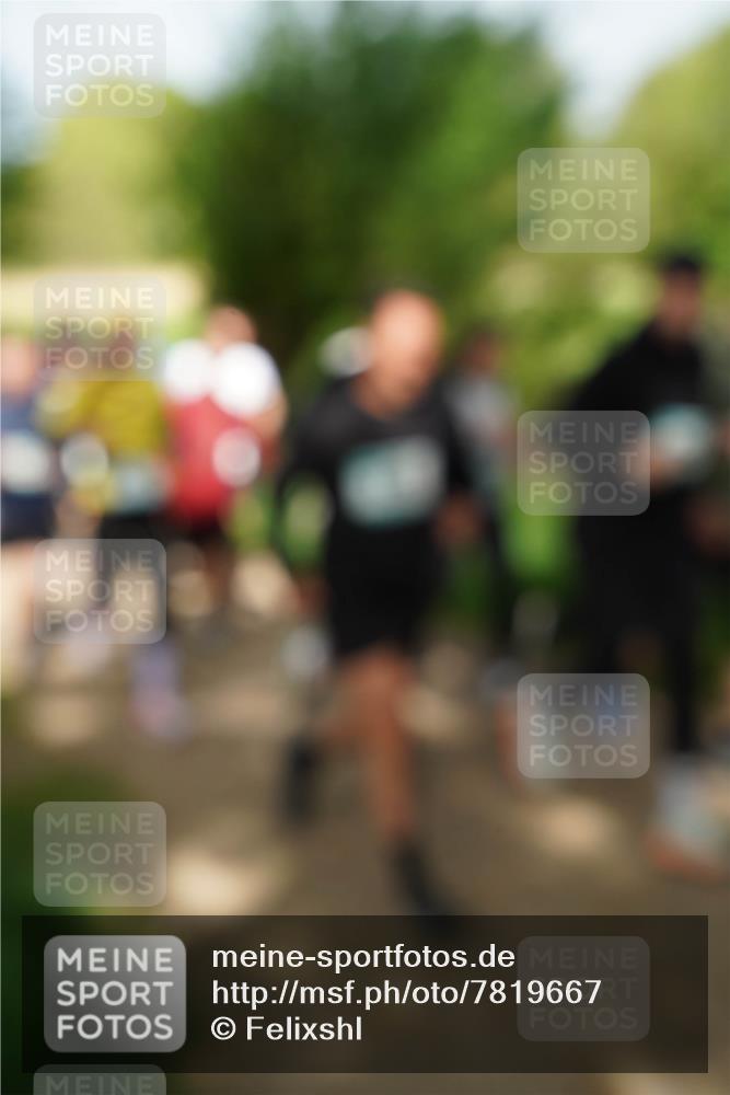 04.05.2025 - 8. Wedeler Halbmarathon Felixshl http://msf.ph/oto/7819667 04.05.2025 10:02:50 Laufen  meine-sportfotos.de