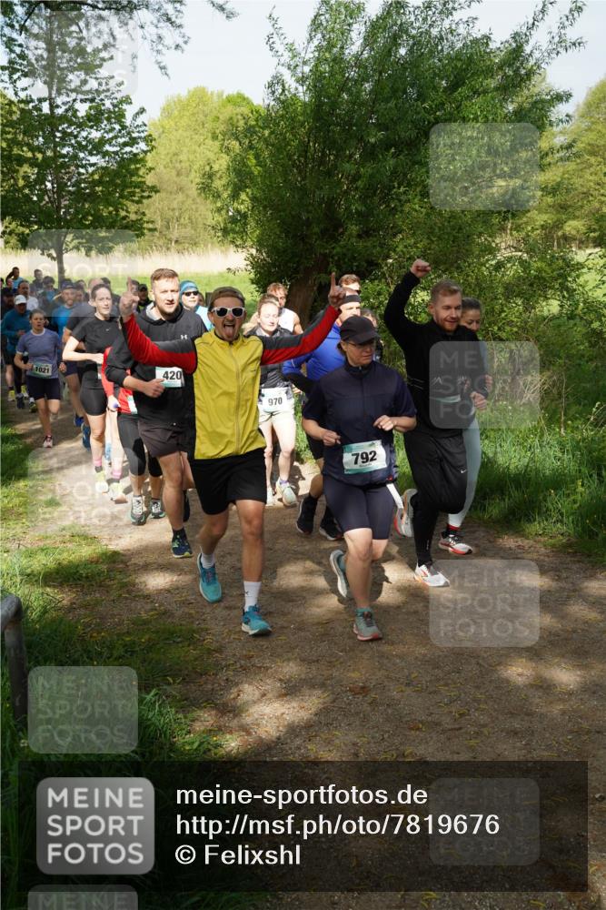 04.05.2025 - 8. Wedeler Halbmarathon Felixshl http://msf.ph/oto/7819676 04.05.2025 10:02:55 Laufen 1021, 420, 970, 792 meine-sportfotos.de