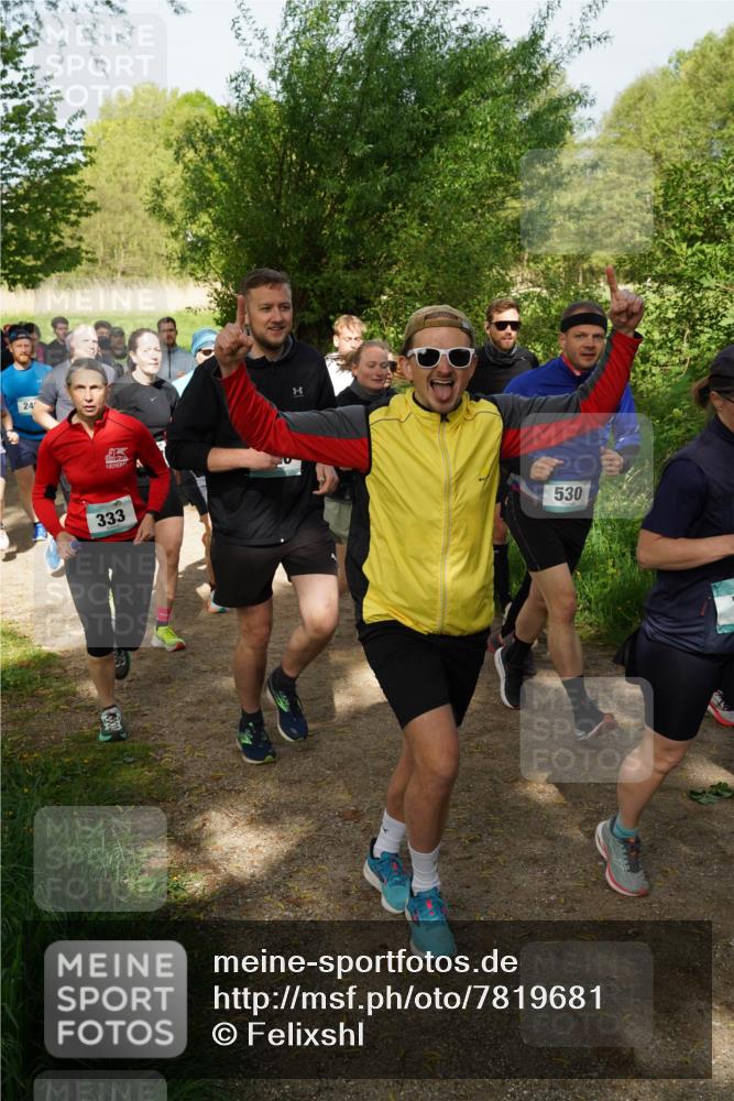 04.05.2025 - 8. Wedeler Halbmarathon Felixshl http://msf.ph/oto/7819681 04.05.2025 10:02:55 Laufen 24, 333, 1, 530 meine-sportfotos.de