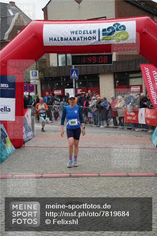 04.05.2025 - 8. Wedeler Halbmarathon Felixshl http://msf.ph/oto/7819684 04.05.2025 11:49:06 Ziel 355, 830 meine-sportfotos.de