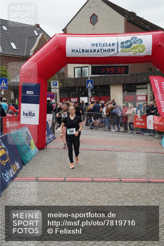 04.05.2025 - 8. Wedeler Halbmarathon Felixshl http://msf.ph/oto/7819716 04.05.2025 11:49:36 Ziel 66, 366, 738, 1032, 1054 meine-sportfotos.de
