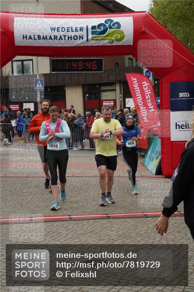 04.05.2025 - 8. Wedeler Halbmarathon Felixshl http://msf.ph/oto/7819729 04.05.2025 11:49:44 Ziel 283, 293, 960, 1010, 1011, 1054, 1055 meine-sportfotos.de