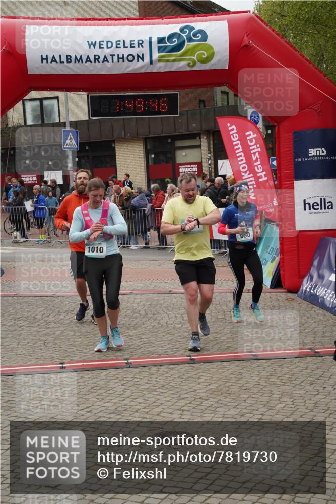 04.05.2025 - 8. Wedeler Halbmarathon Felixshl http://msf.ph/oto/7819730 04.05.2025 11:49:44 Ziel 283, 293, 960, 1010, 1011, 1054, 1055 meine-sportfotos.de