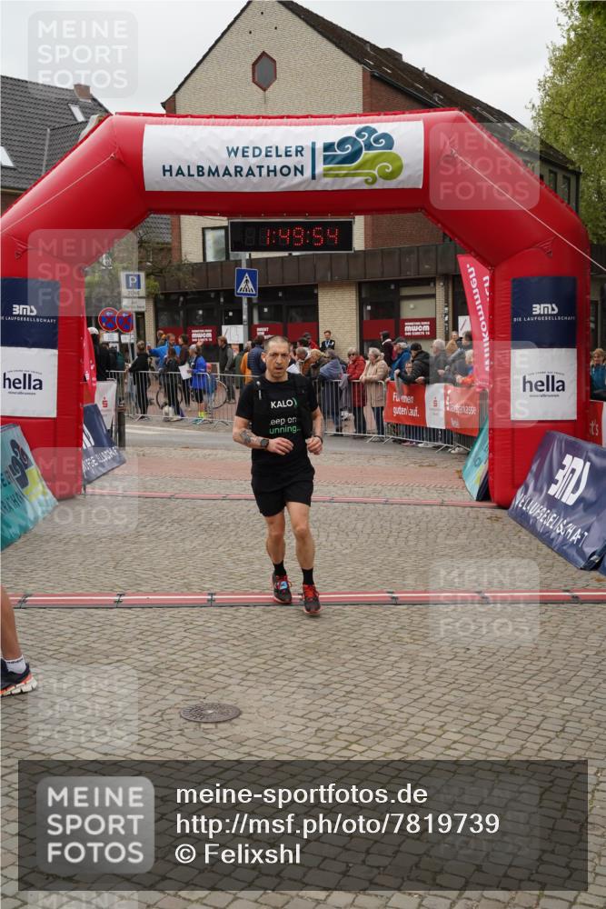 04.05.2025 - 8. Wedeler Halbmarathon Felixshl http://msf.ph/oto/7819739 04.05.2025 11:49:52 Ziel 841 meine-sportfotos.de