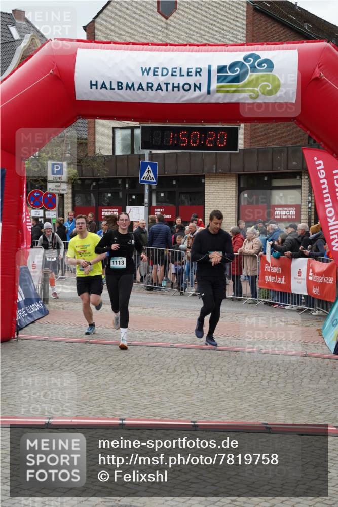 04.05.2025 - 8. Wedeler Halbmarathon Felixshl http://msf.ph/oto/7819758 04.05.2025 11:50:18 Ziel 376, 552, 935, 1113 meine-sportfotos.de
