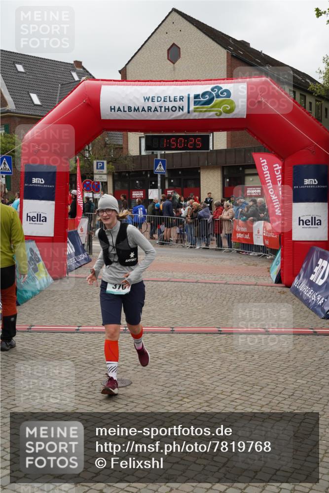 04.05.2025 - 8. Wedeler Halbmarathon Felixshl http://msf.ph/oto/7819768 04.05.2025 11:50:23 Ziel 376, 552, 935, 1113 meine-sportfotos.de