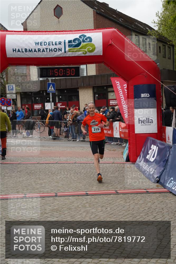 04.05.2025 - 8. Wedeler Halbmarathon Felixshl http://msf.ph/oto/7819772 04.05.2025 11:50:28 Ziel 215 meine-sportfotos.de