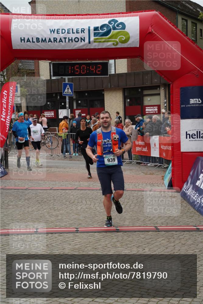 04.05.2025 - 8. Wedeler Halbmarathon Felixshl http://msf.ph/oto/7819790 04.05.2025 11:50:39 Ziel 468, 865, 939, 1071 meine-sportfotos.de