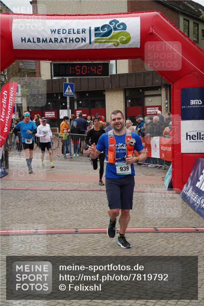 04.05.2025 - 8. Wedeler Halbmarathon Felixshl http://msf.ph/oto/7819792 04.05.2025 11:50:40 Ziel 468, 865, 939, 1071 meine-sportfotos.de