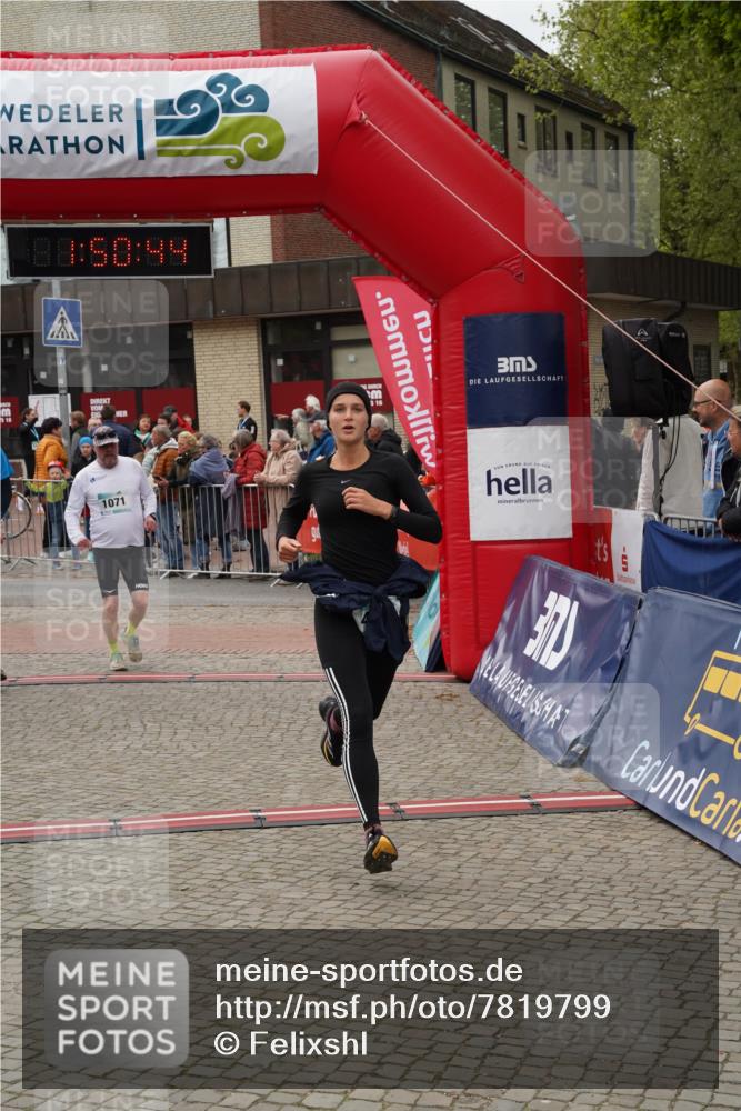 04.05.2025 - 8. Wedeler Halbmarathon Felixshl http://msf.ph/oto/7819799 04.05.2025 11:50:42 Ziel 468, 636, 865, 939, 1071 meine-sportfotos.de