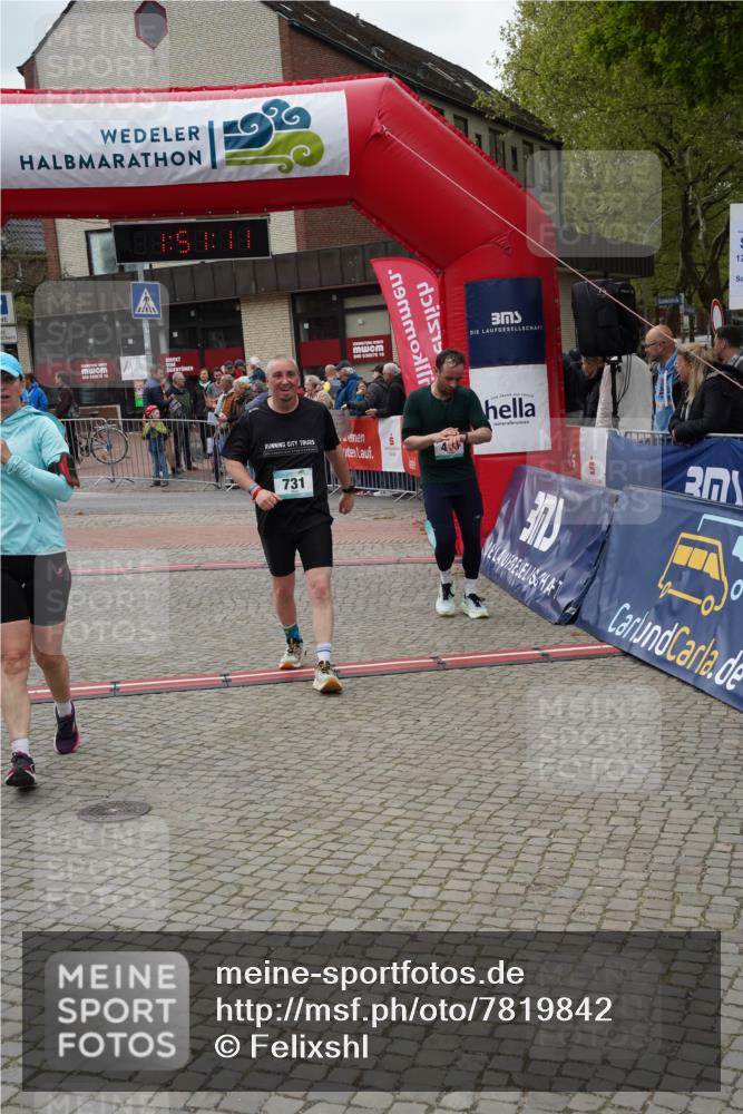 04.05.2025 - 8. Wedeler Halbmarathon Felixshl http://msf.ph/oto/7819842 04.05.2025 11:51:09 Ziel 400, 528, 731 meine-sportfotos.de