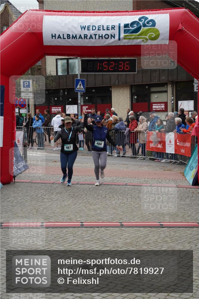 04.05.2025 - 8. Wedeler Halbmarathon Felixshl http://msf.ph/oto/7819927 04.05.2025 11:52:34 Ziel 488 meine-sportfotos.de