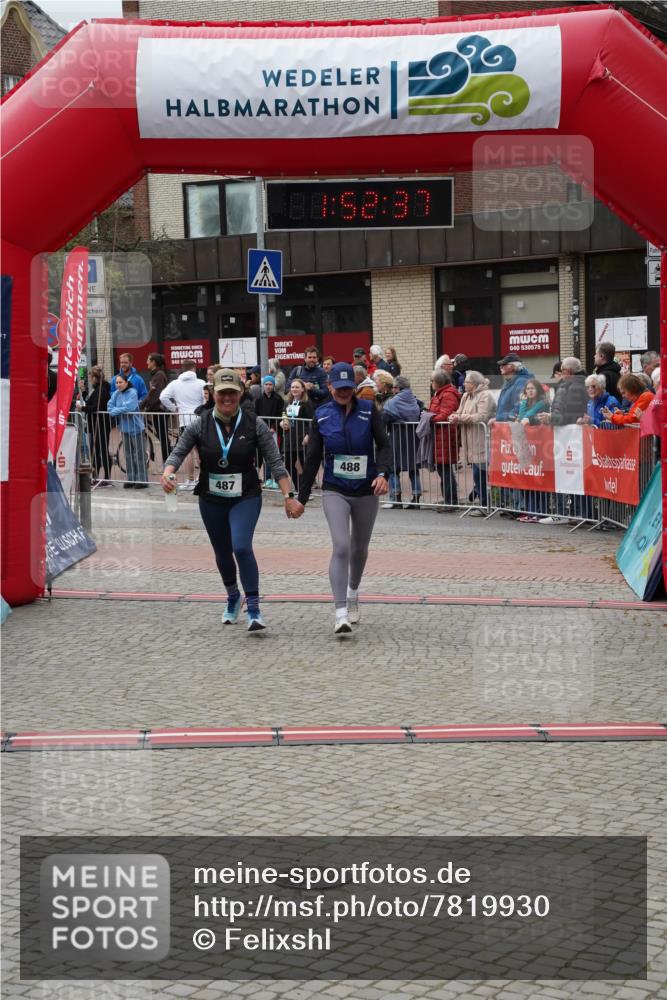 04.05.2025 - 8. Wedeler Halbmarathon Felixshl http://msf.ph/oto/7819930 04.05.2025 11:52:35 Ziel 488 meine-sportfotos.de