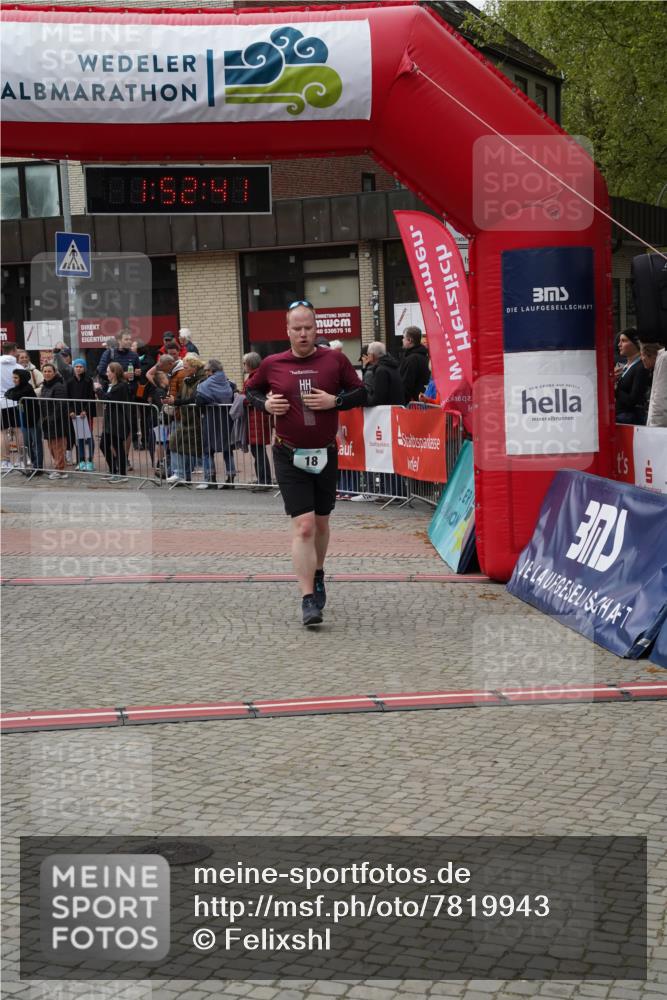04.05.2025 - 8. Wedeler Halbmarathon Felixshl http://msf.ph/oto/7819943 04.05.2025 11:52:39 Ziel 18, 488 meine-sportfotos.de