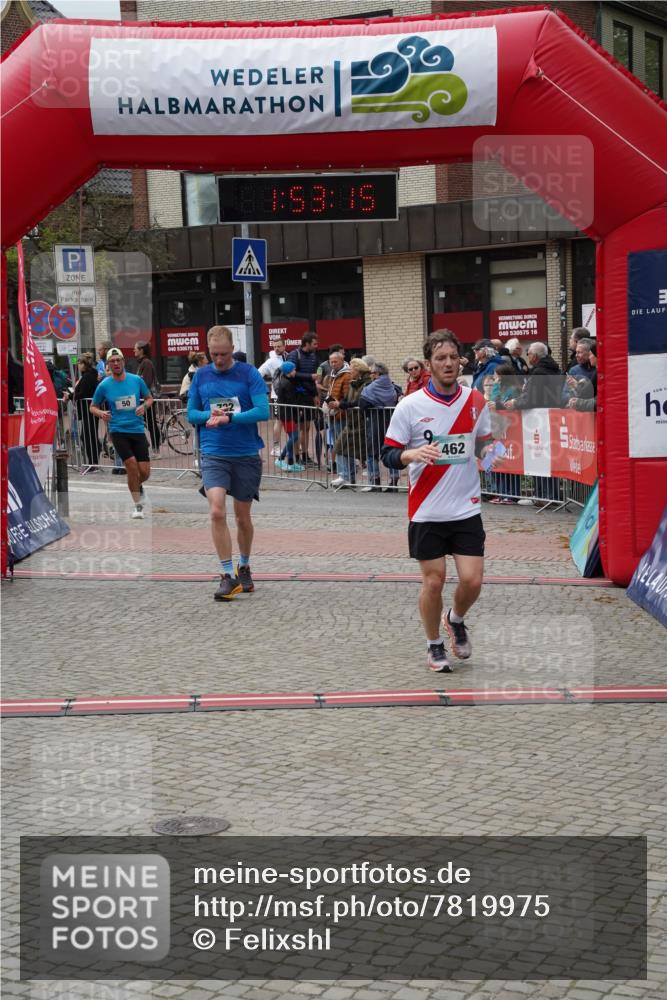 04.05.2025 - 8. Wedeler Halbmarathon Felixshl http://msf.ph/oto/7819975 04.05.2025 11:53:13 Ziel 50, 462, 722 meine-sportfotos.de