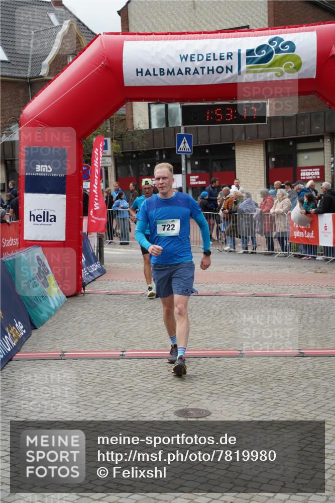 04.05.2025 - 8. Wedeler Halbmarathon Felixshl http://msf.ph/oto/7819980 04.05.2025 11:53:15 Ziel 50, 462, 722 meine-sportfotos.de