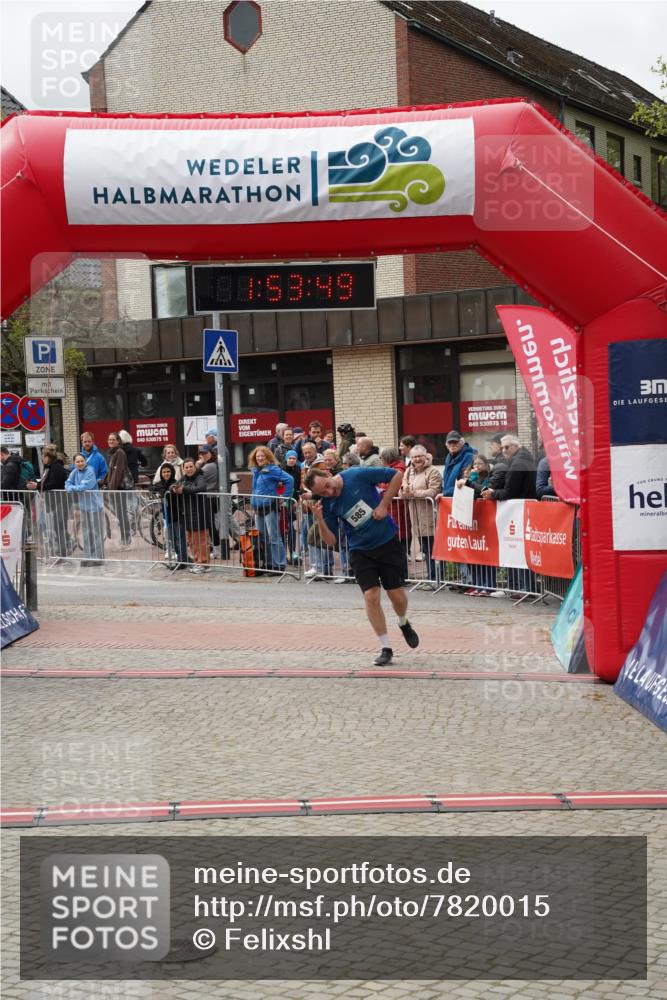 04.05.2025 - 8. Wedeler Halbmarathon Felixshl http://msf.ph/oto/7820015 04.05.2025 11:53:47 Ziel 585 meine-sportfotos.de